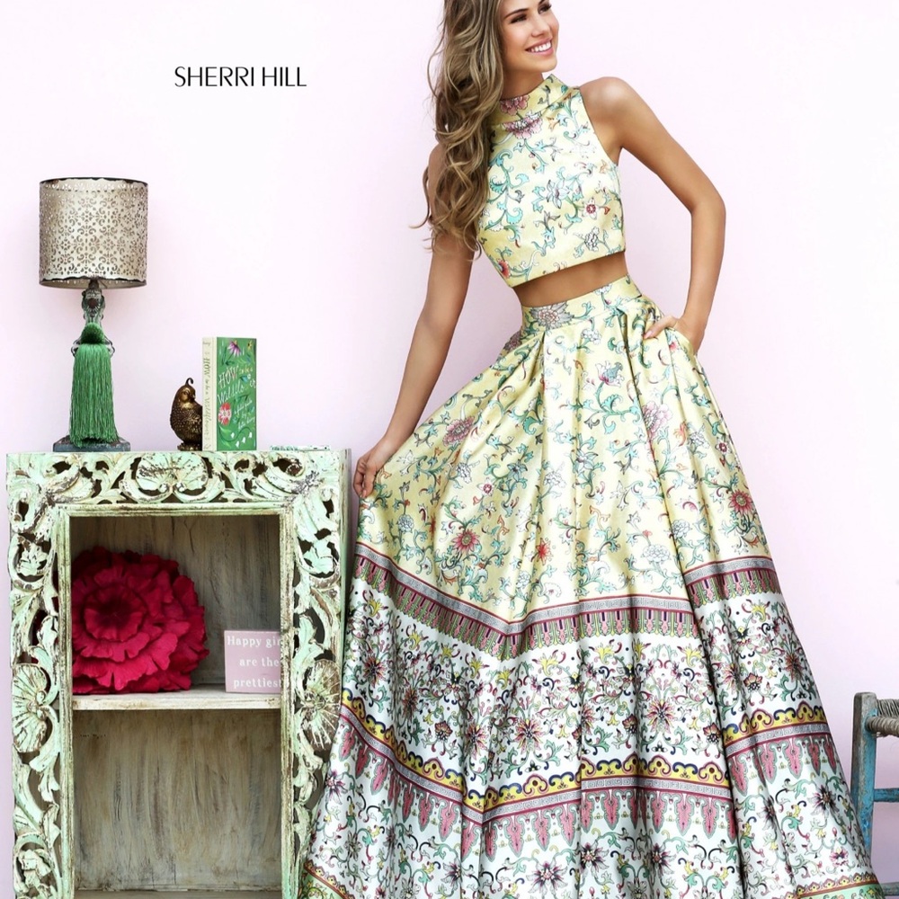Sherri Hill Floral Accent 2 piece set